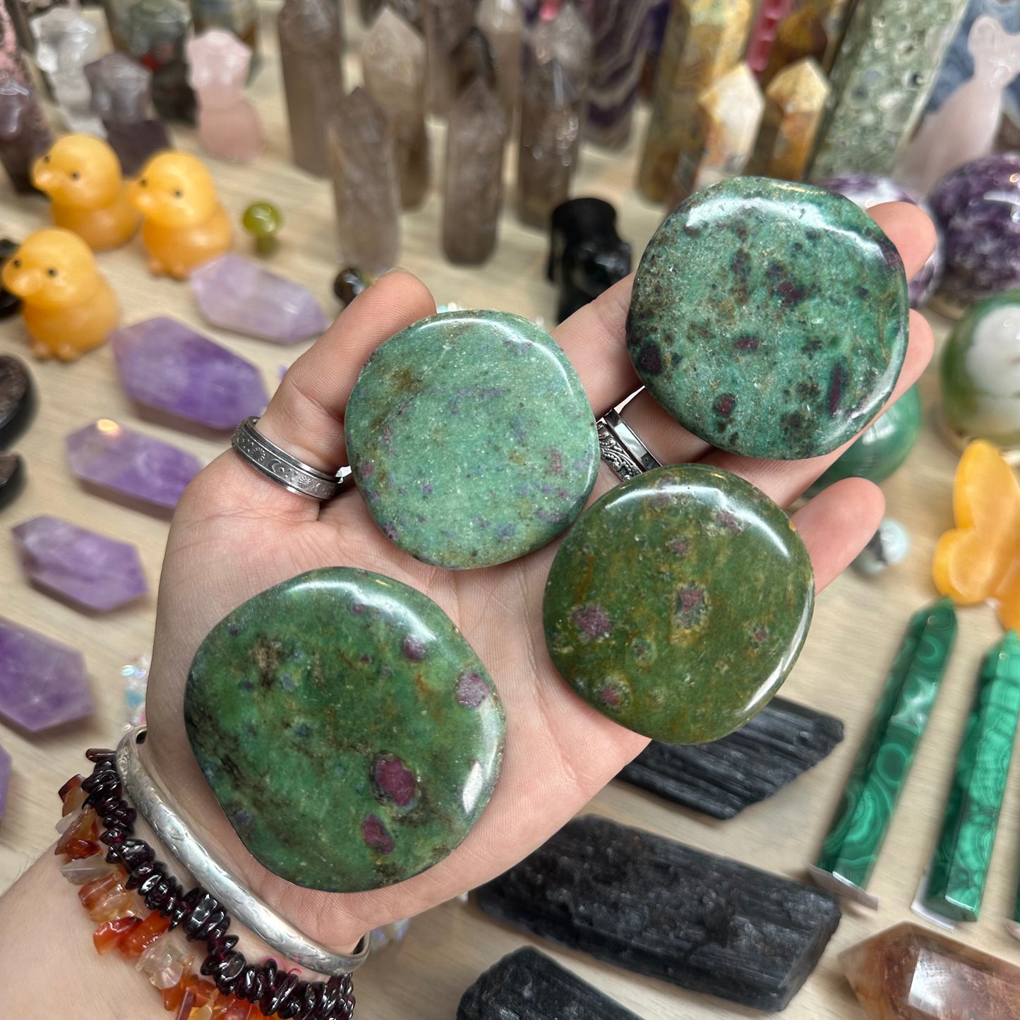 1pcs Ruby in Fuchsite Palm Stone