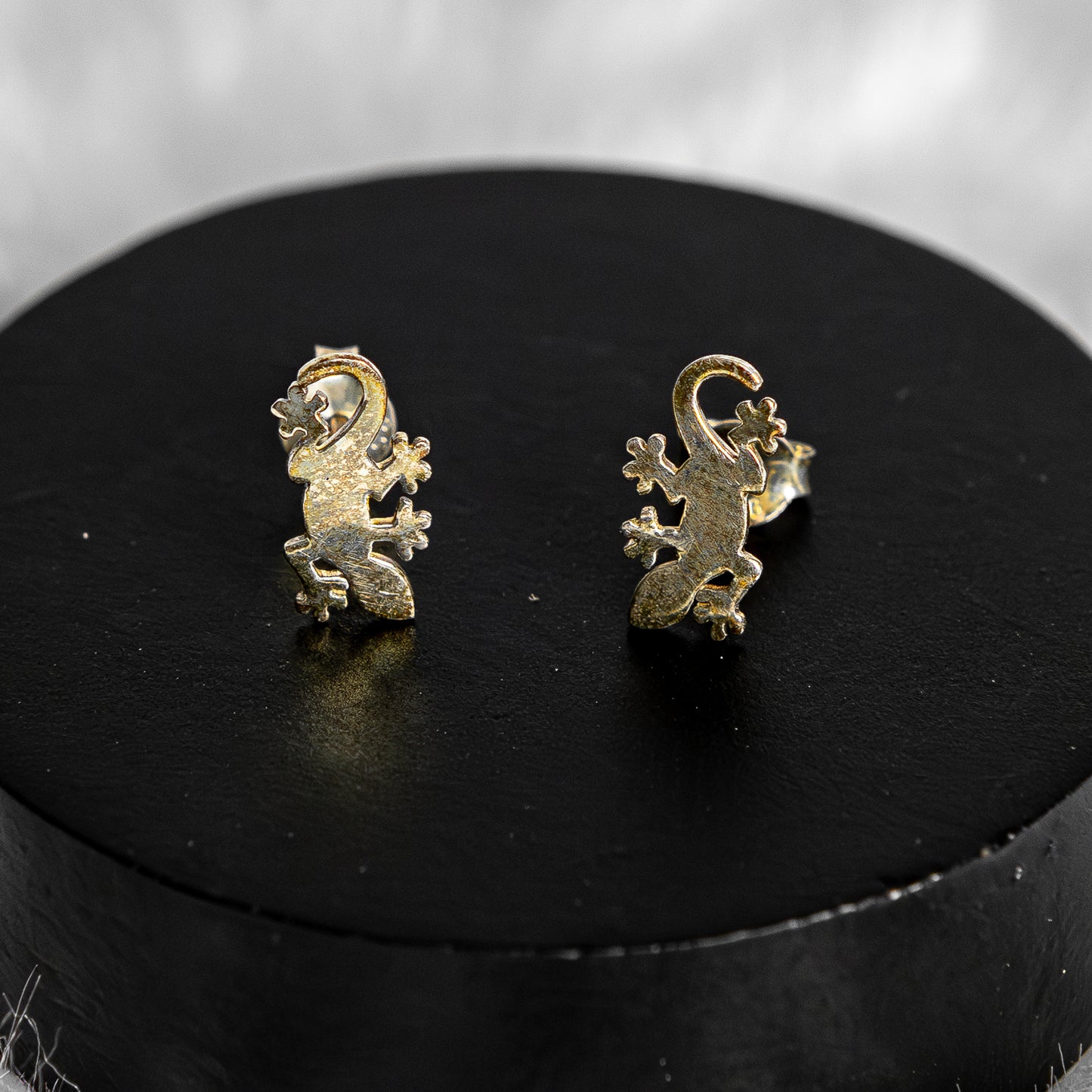Sterling Silver Gheko Earrings Studs
