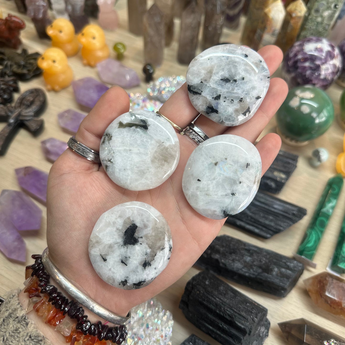 1pcs Rainbow Moonstone Palm Stone